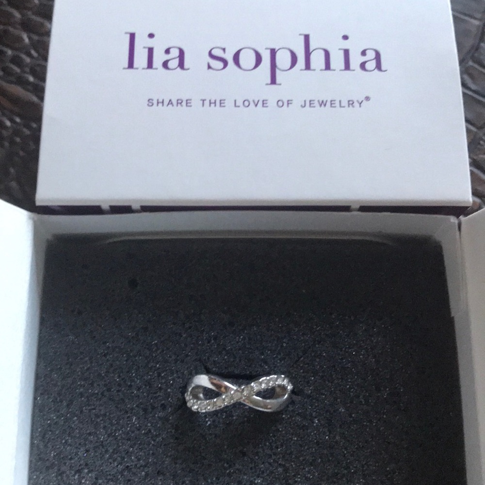 Lia Sophia Eternal Ring Cut Crystals SZ 5